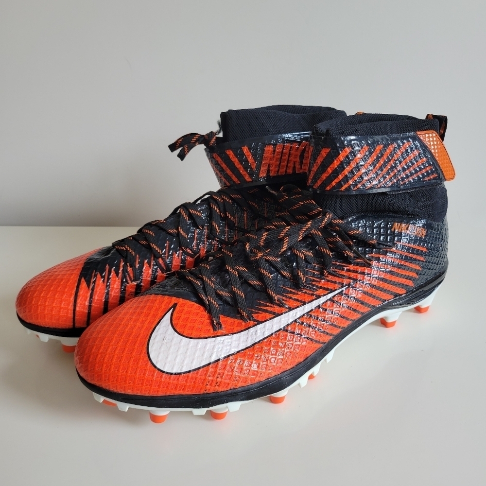 New Nike Skin Football Lunarbeast Cleats Orange And Black in Size 17